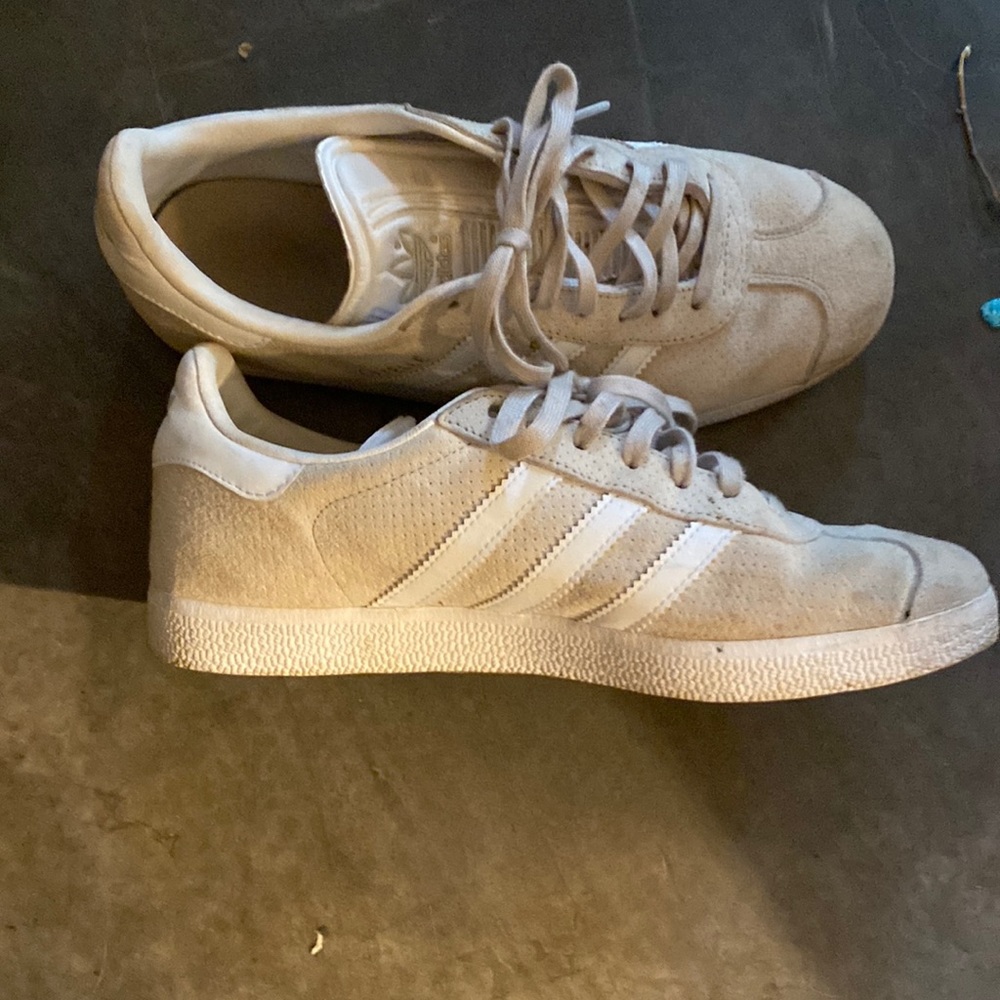 Adidas gazelle size 6.5 womens